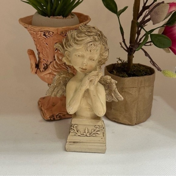 K's Collection Vintage Angel Resin Figurine - Picture 1 of 8